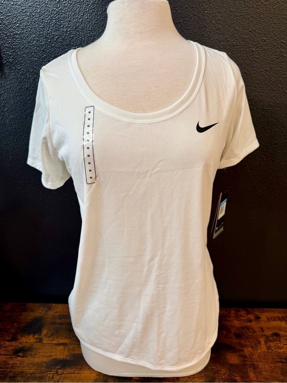 Nike White Scoop Neck Short Sleeve Performance Tee NWT
